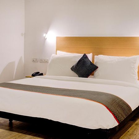 Hotel Qubic Near Igi Delhi Airport New Delhi Exterior photo