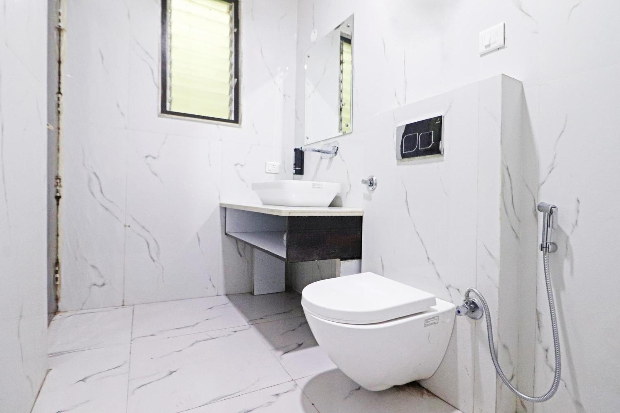 Hotel Qubic Near Igi Delhi Airport New Delhi Exterior photo